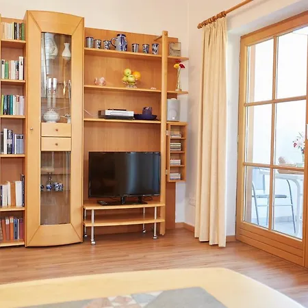 Apartment F. Füglein